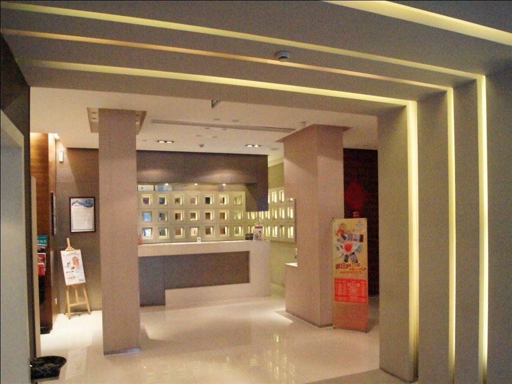 Jingjiang Inn Shanghai Minsheng Road Bagian luar foto